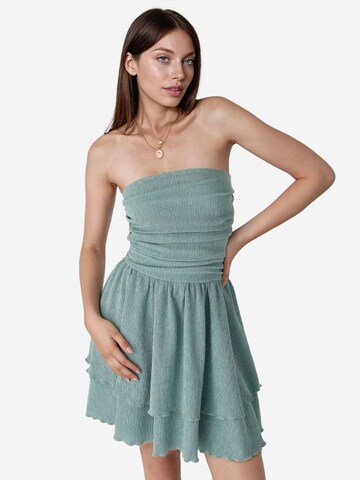Hiccup Dress in Green