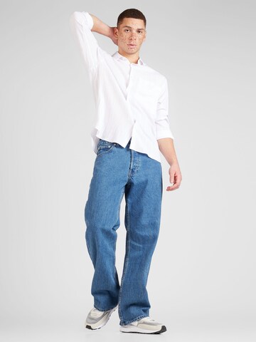 TOPMAN Средняя посадка Рубашка в Белый