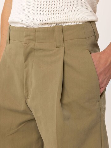 Loosefit Pantalon à plis 'Stoffel' Antioch en vert