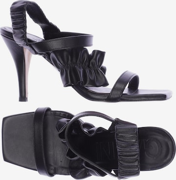 GANNI Sandalen 39 in Schwarz: predná strana