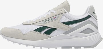 Sneaker bassa di Reebok in bianco: frontale