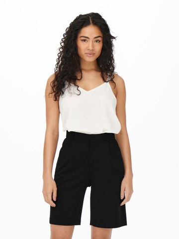 JDY Regular Pleat-Front Pants in Black: front