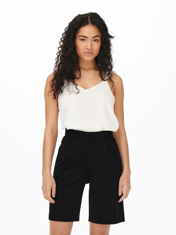 JDY Regular Pleat-Front Pants in Black: front