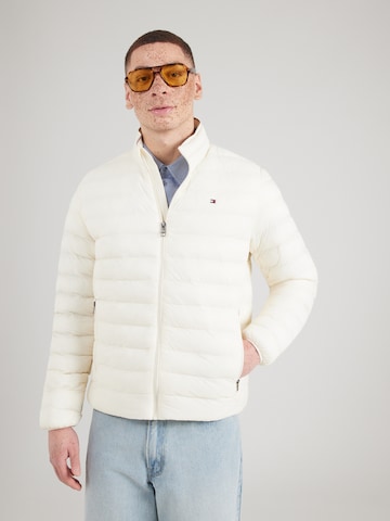 TOMMY HILFIGER Демисезонная куртка в Бежевый: спереди