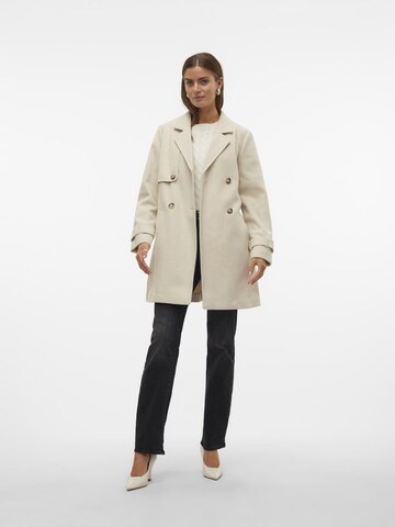 VERO MODA Overgangsfrakke 'POPAMY' i beige