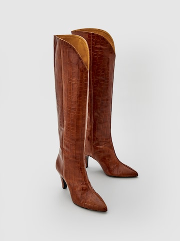 EDITED Boots 'Desdemona' in Brown