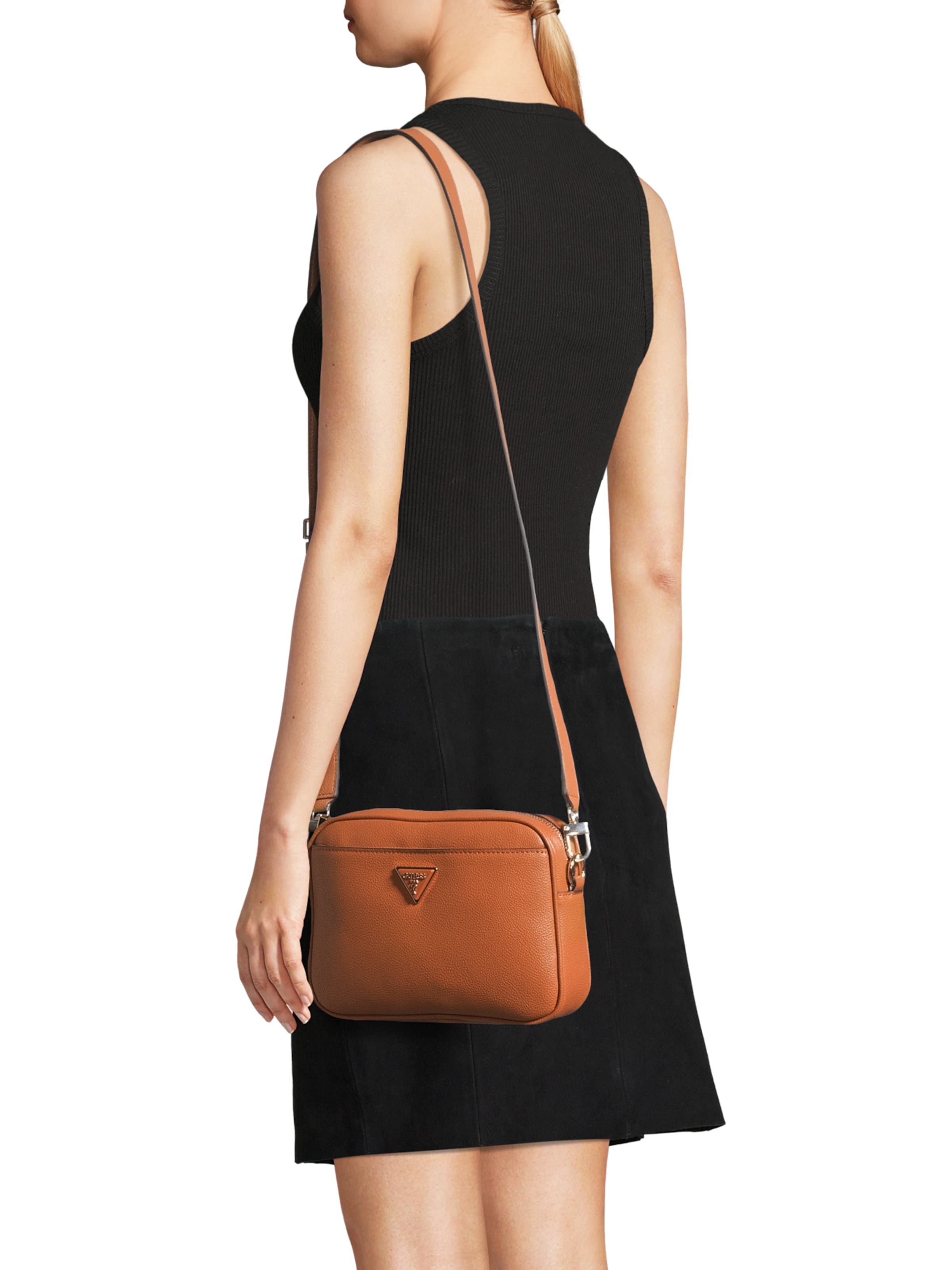 GUESS Umhängetasche 'Meridian II' in Braun: Vorderseite