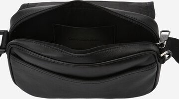 Sac à bandoulière Calvin Klein Jeans en noir