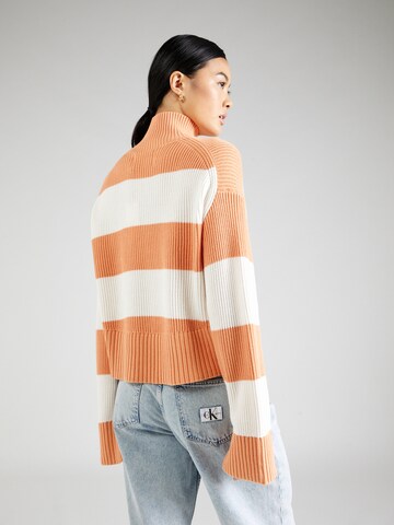 Calvin Klein Jeans Sweter w kolorze pomarańczowy