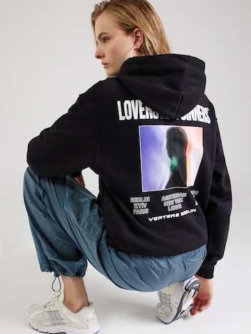 Vertere Berlin Sweatshirt 'LOVERS AND SINNERS' in Black: front