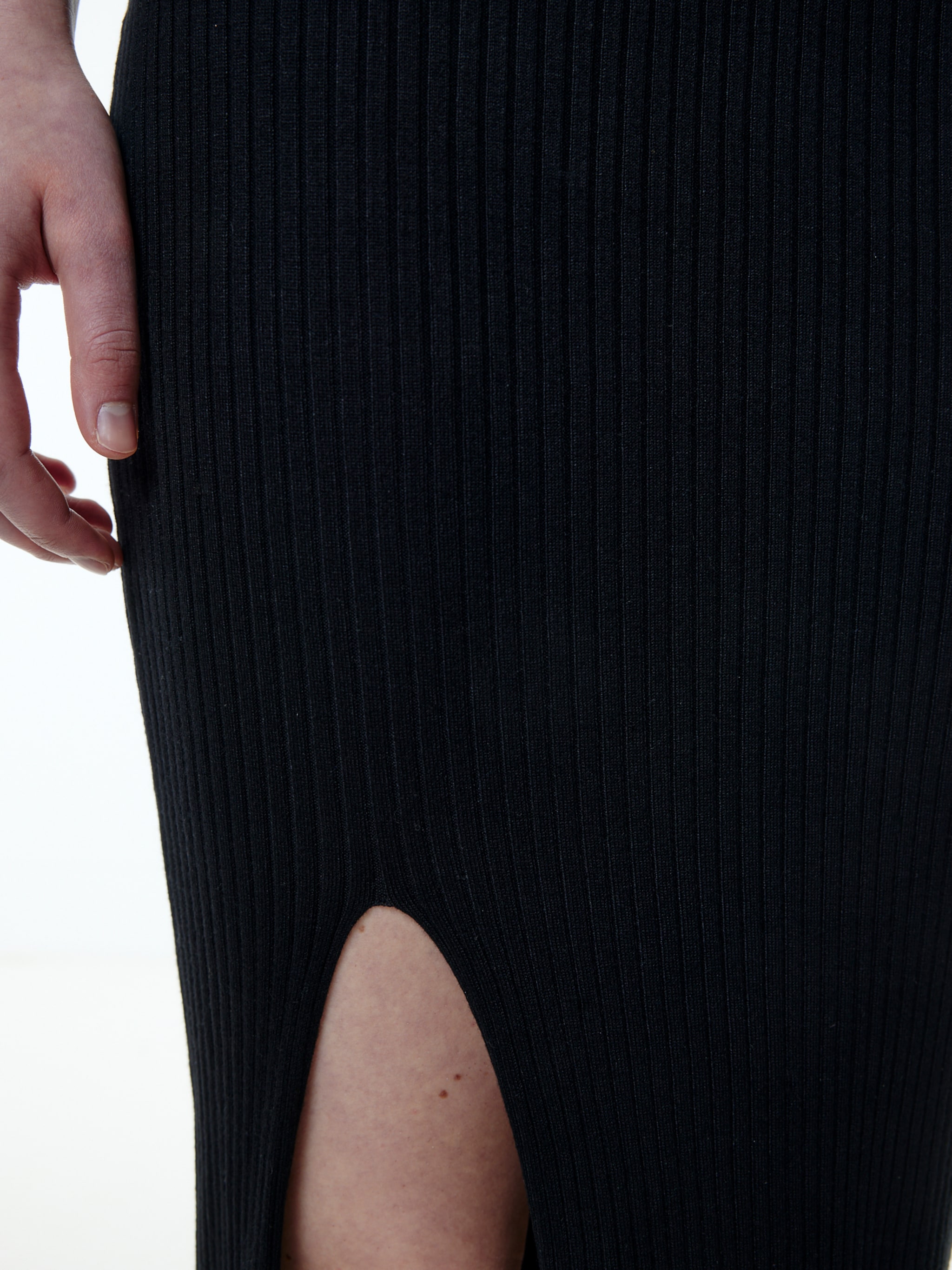 EDITED Produkte Kleid 'Relana' schwarz