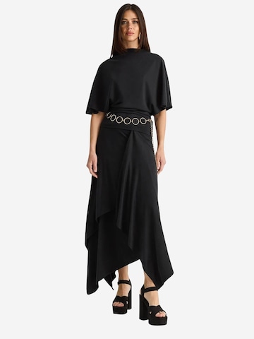 Tailleur 'Zweiteiliges Set' di Bianco Lucci in nero: frontale
