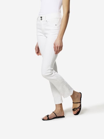 KOROSHI - regular Vaquero en blanco