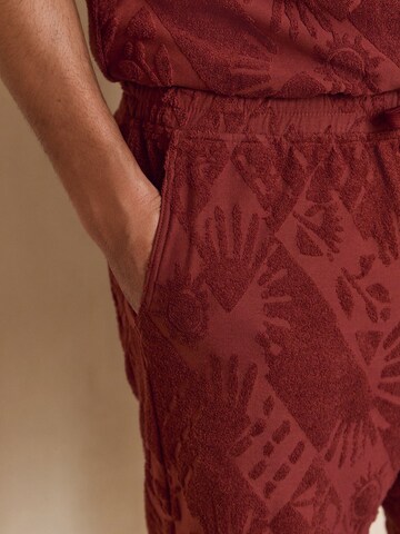 Next Regular Shorts in Rot