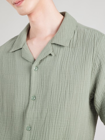 Only & Sons Средняя посадка Рубашка 'ONSKYLE' в Зеленый