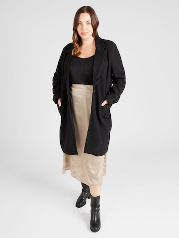 Manteau mi-saison 'NANCY' ONLY Carmakoma en noir