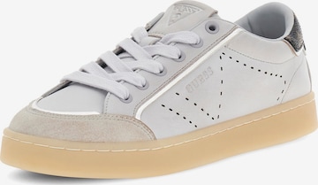 GUESS Nízke tenisky 'JHELL' - Biela: predná strana