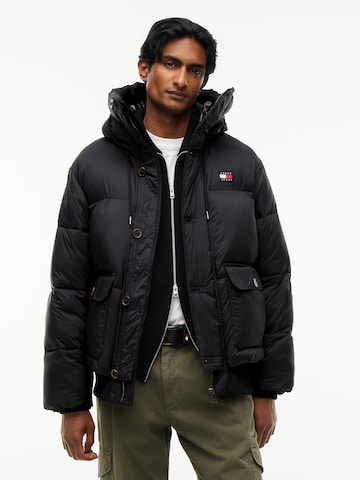 Tommy Jeans Winterjas in Zwart: voorkant