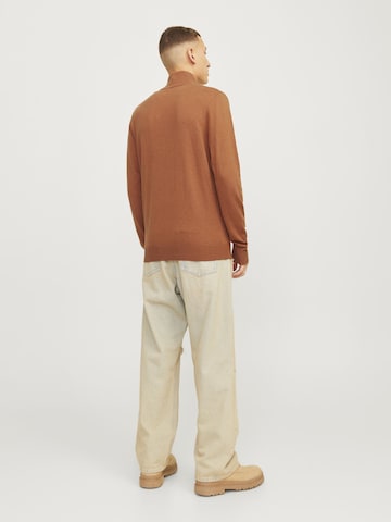 Pullover 'JJEEmil' di JACK & JONES in marrone