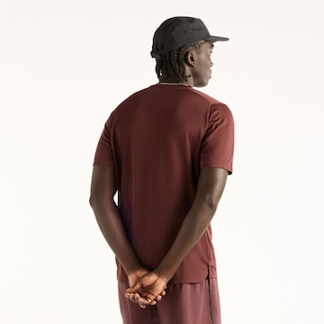 new balance Functioneel shirt 'Athletics T-Shirt' in Rood