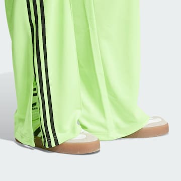 Wide Leg Pantalon 'Adicolor Classic Firebird' ADIDAS ORIGINALS en vert