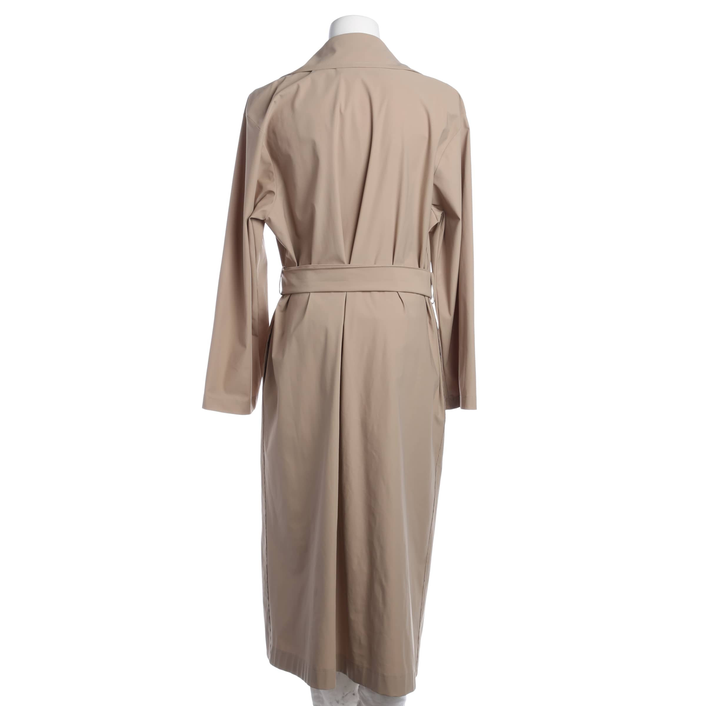 Harris Wharf London Jacket & Coat in XL in White