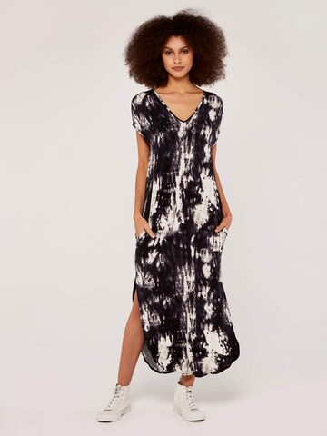 Robe Apricot en noir : devant