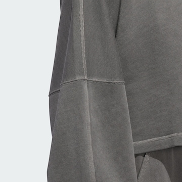 ADIDAS ORIGINALS Sweatshirt ' Essentials+' in Grau