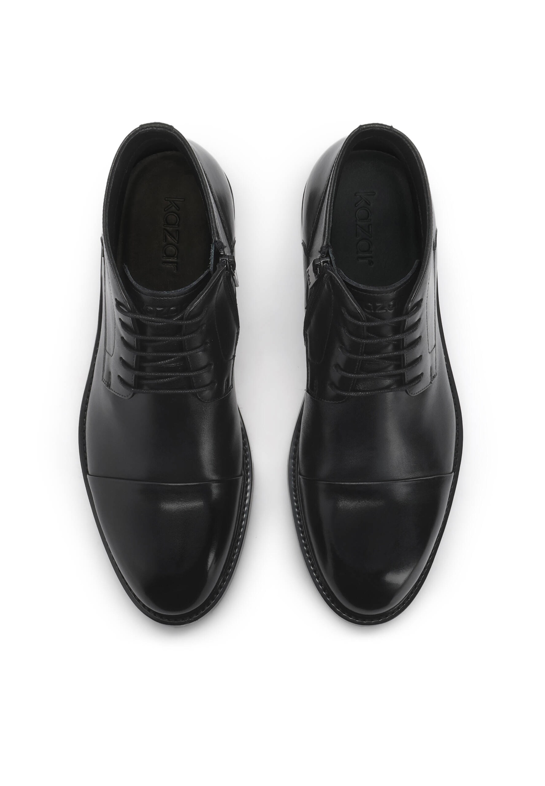 Chaussure à lacets Kazar en noir