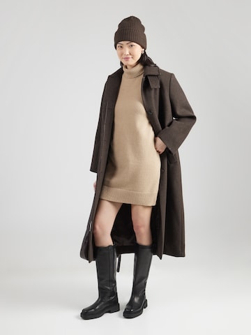 ABOUT YOU Трикотажное платье 'Roxane' в Бежевый