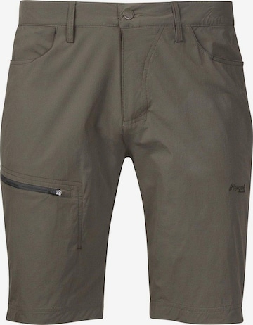 Bergans Outdoor Pants in Green: front