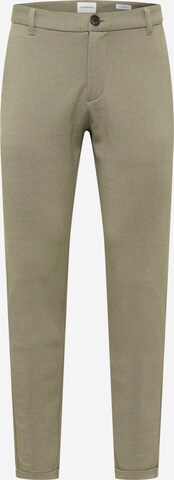 Lindbergh Trousers in Green: front