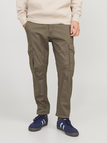 JACK & JONES Tapered Cargobroek 'Paul Flake' in Bruin: voorkant