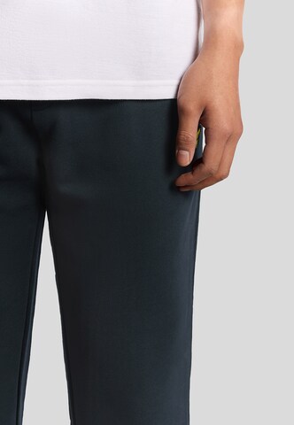 Regular Pantalon Lyle & Scott en bleu