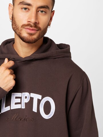 Cleptomanicx Sweatshirt in Brown