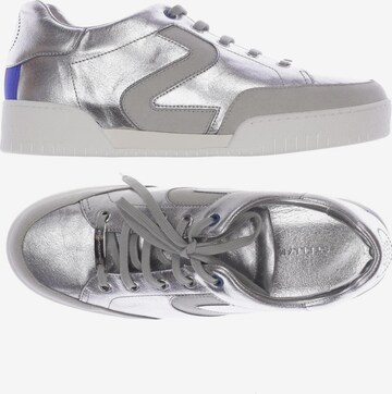 Stella McCartney Sneakers & Trainers in 40 in Silver: front