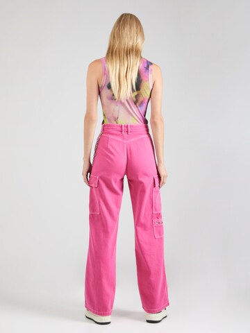 Tally WeijlWide Leg/ Široke nogavice Cargo hlače 'GAY 32' - roza boja