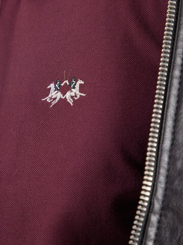 La MartinaMajica - crvena boja