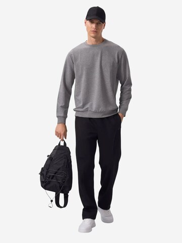 Tommy Life Trousers in Black
