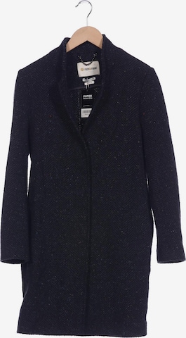 Rich & Royal Mantel S in Grau: Vorderseite