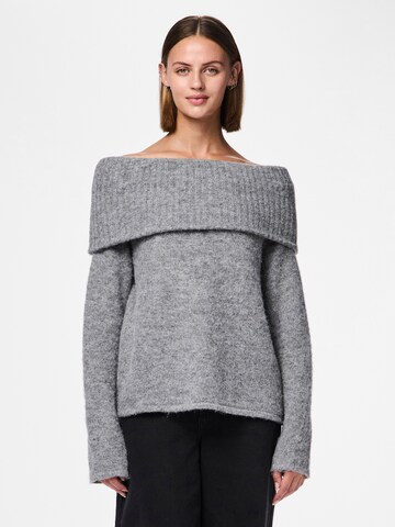 PIECES Pullover 'PCPam' in Grau: Vorderseite