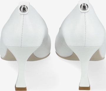 Nero Giardini Pumps in White