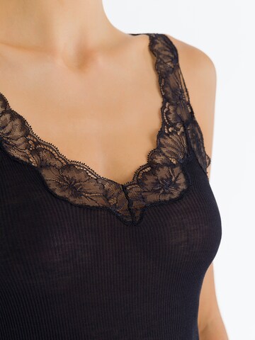 Hanro Top ' Lace Delight ' in Schwarz