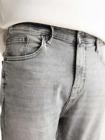 Pull&Bear Regular Jeans in Grijs