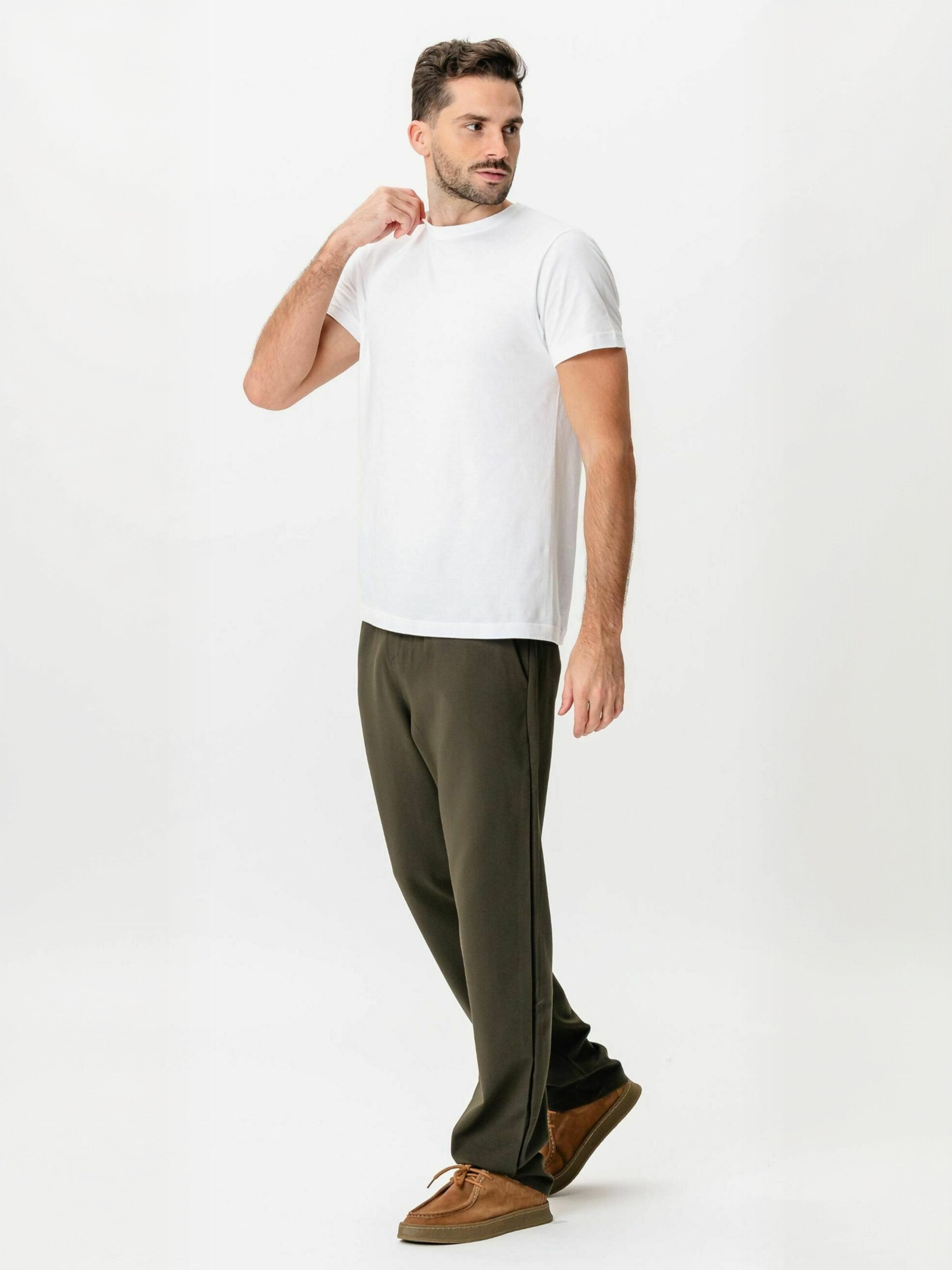 TEESHOPPEN - regular Pantalón ' Wide ' en verde