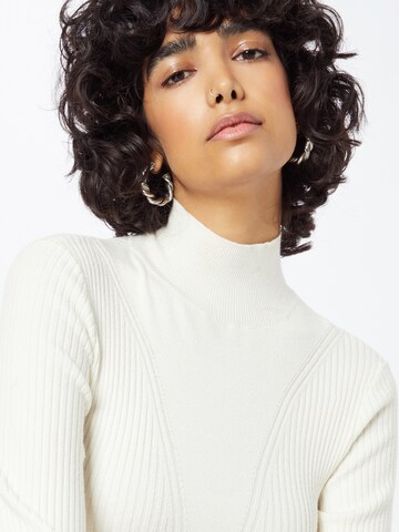 VERO MODA Sweater 'Raina' in White