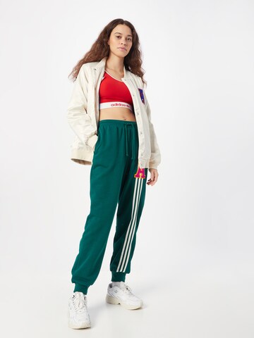 Tapered Pantaloni '3-Stripes ' de la ADIDAS ORIGINALS pe verde