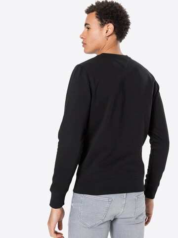 TOMMY HILFIGER Sweatshirt in Schwarz