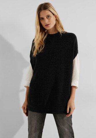 CECIL Sweater in Black: front