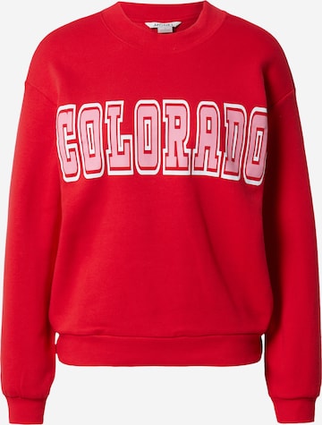 Monki Sweatshirt in Red: front